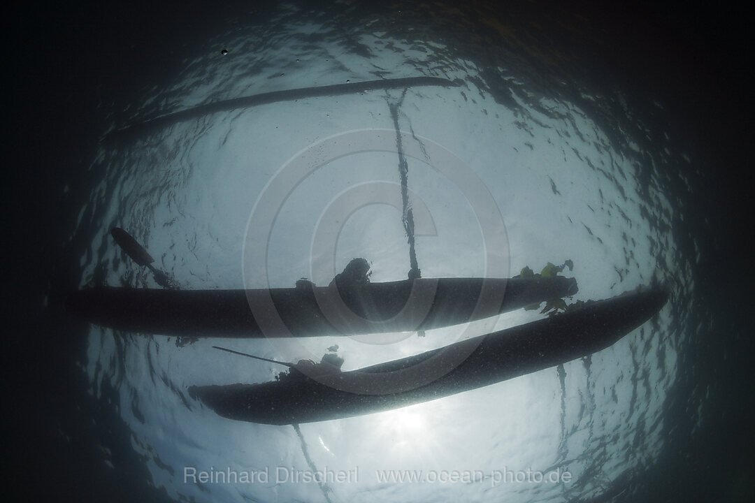Auslegerboot von unten, Tufi, Cape Nelson, Papua Neuguinea