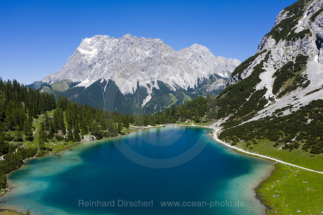 Seebensee mit Blick auf die Zugspitze, Ehrwald, Tirol, Oesterreich