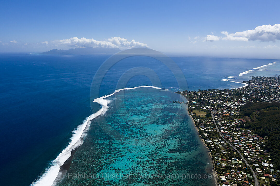 Luftaufnahme der Westkueste von Tahiti, Tahiti, Franzoesisch-Polynesien