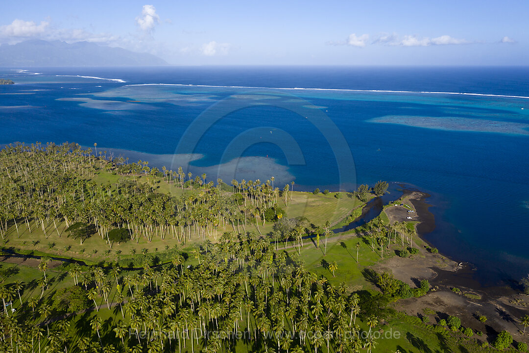 Luftaufnahme der Suedkueste von Tahiti, Tahiti, Franzoesisch-Polynesien