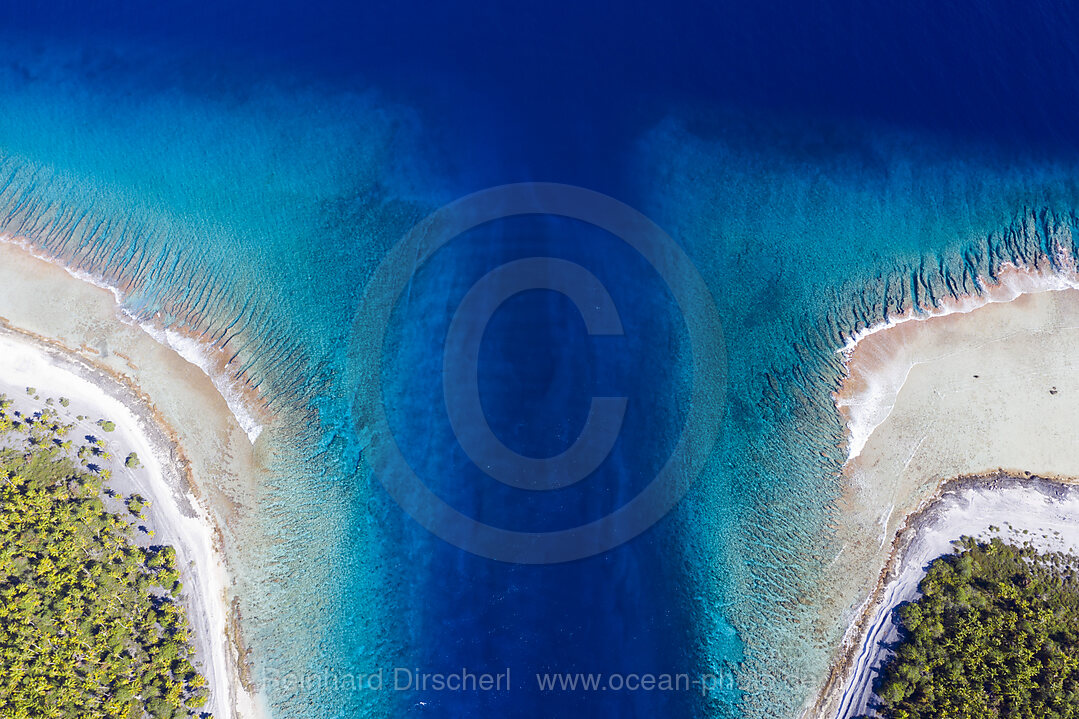 Almonu Pass im Apataki Atoll, Tuamotu Archipel, Franzoesisch Polynesien