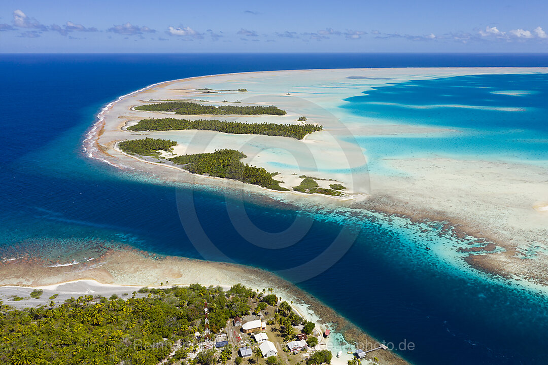 Tetamanu Pass im Fakarava Atoll, Tuamotu Archipel, Franzoesisch Polynesien