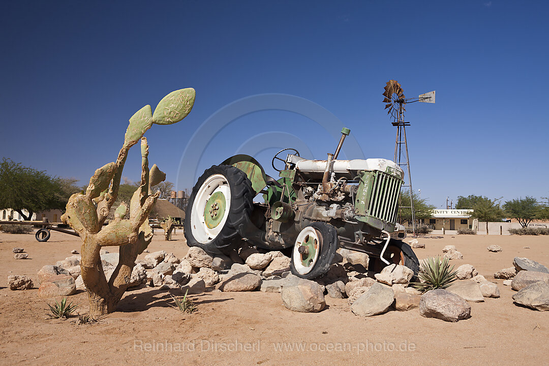 Autowrack in Solitaire, Namib Naukluft Park, Namibia