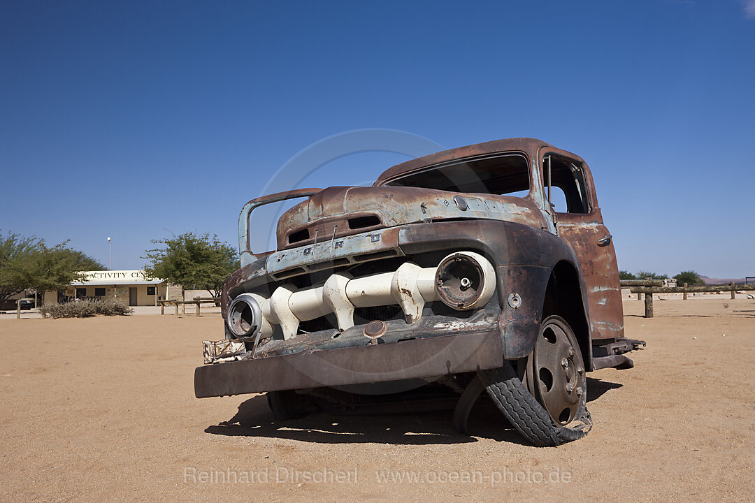 Autowrack in Solitaire, Namib Naukluft Park, Namibia