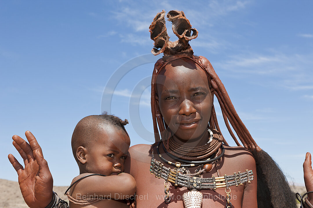 Himbafrau mit Baby, Damaraland, Namibia