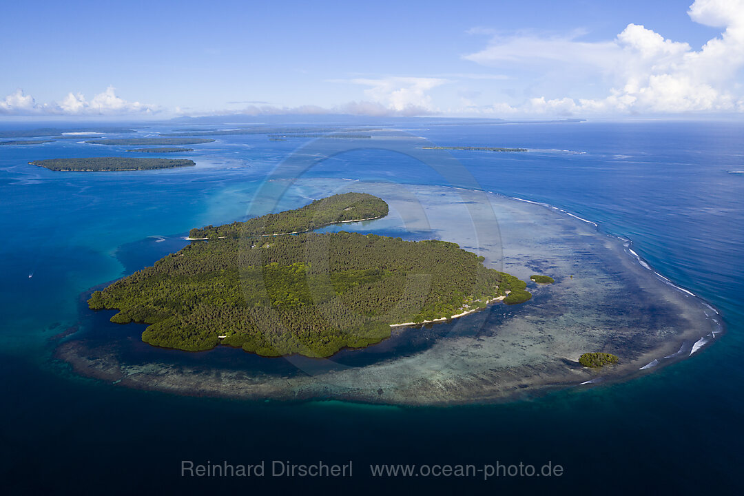 Blick auf die Inseln der Balgai Bay, New Ireland, Papua Neuguinea