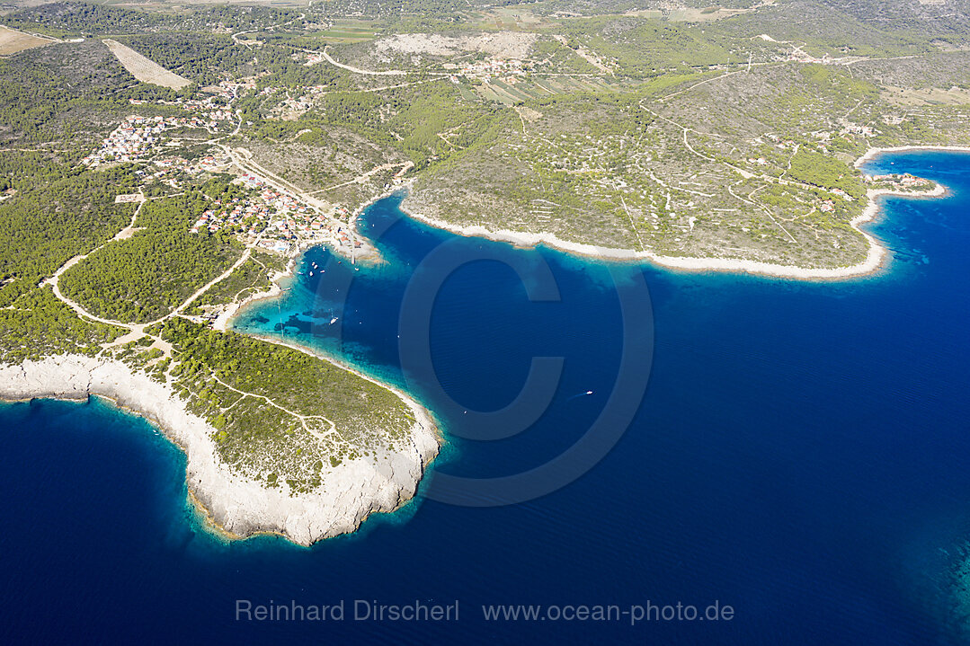 Rukavac an der Suedkueste von Vis, Mittelmeer, Kroatien