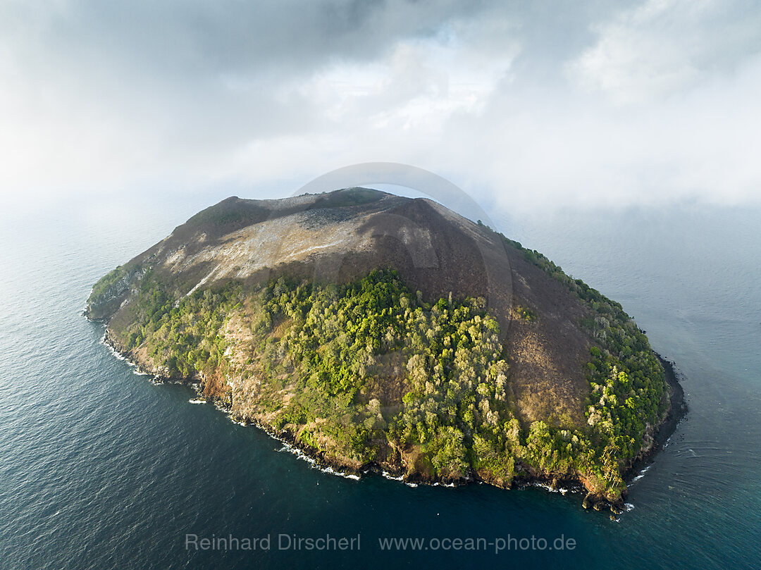 Manuk Insel, Pulau Manuk, Molukken, Banda Sea, Indonesien