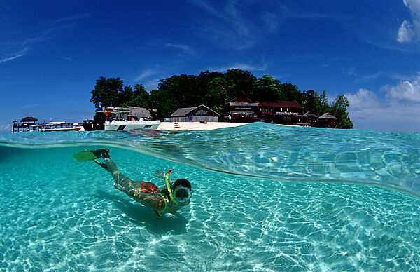 Skindiving, Skin diver, split image