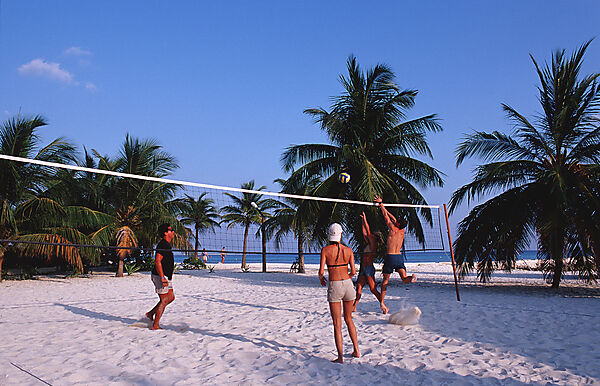 Beachvolleyball am Strand