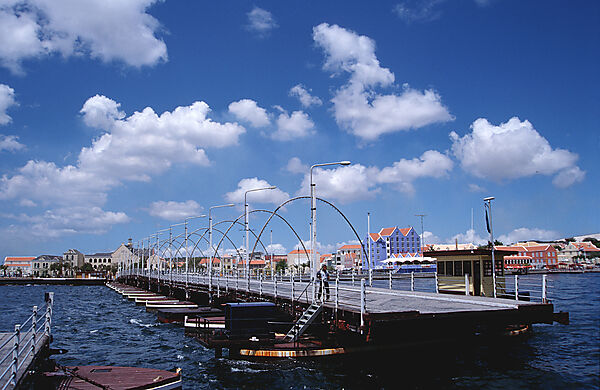Willemstad, Emmabruecke