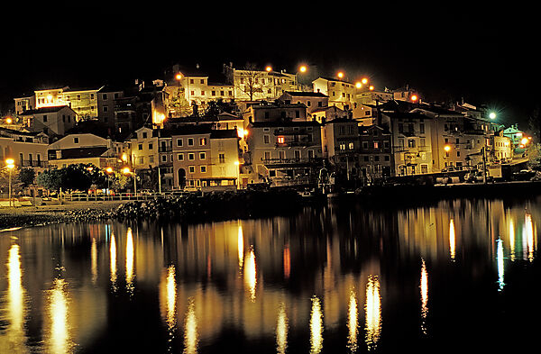 harbour in the night, Mošcenicka Draga