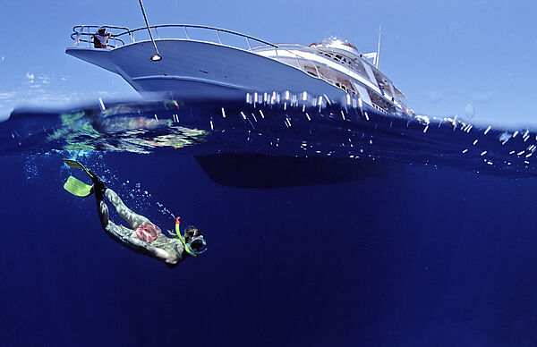 Schnorcheln vor Yacht