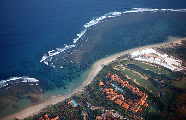 Luftaufnahme Kueste Bali