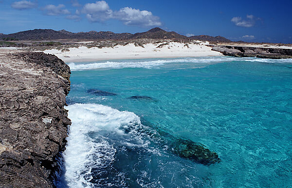 Playa Chikitu Coast
