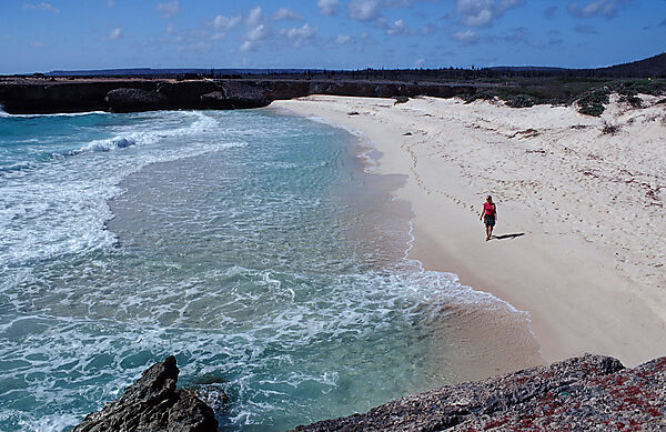 Playa Chikitu Coast