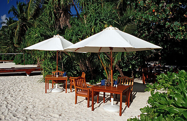 Strandbar auf Malediveninsel