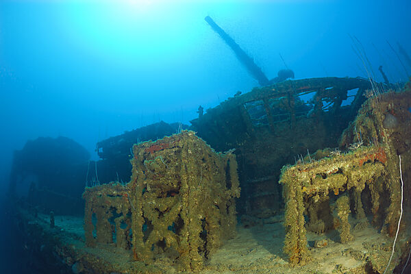 Gestell mit Wasserbomben auf Zerstoerer USS Lamson