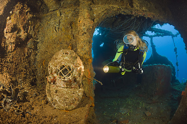 Diver discover Diving Helmet on Brigde of USS Saratoga