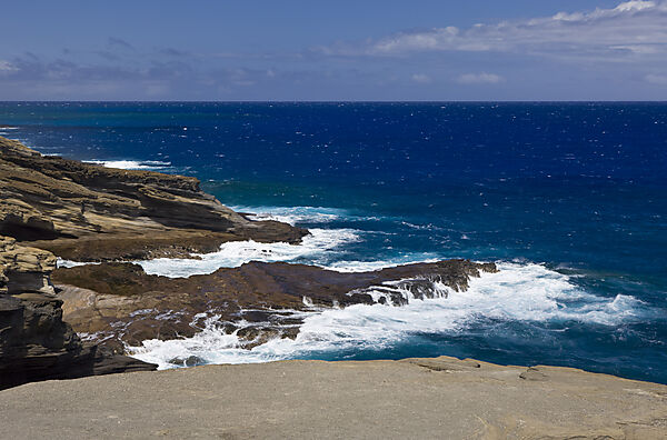 Chinawall Felsen am Kawaihoa Point