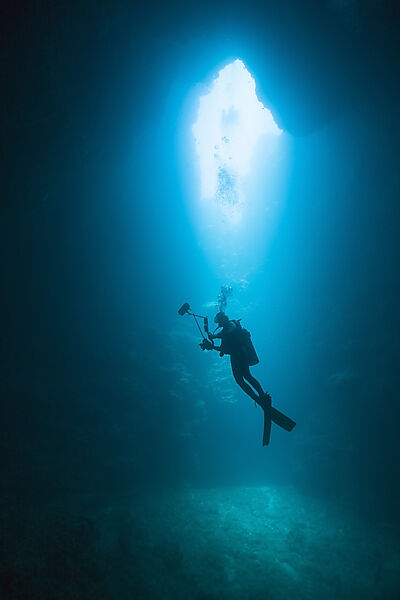 Diver in Siaes Tunnel Cave