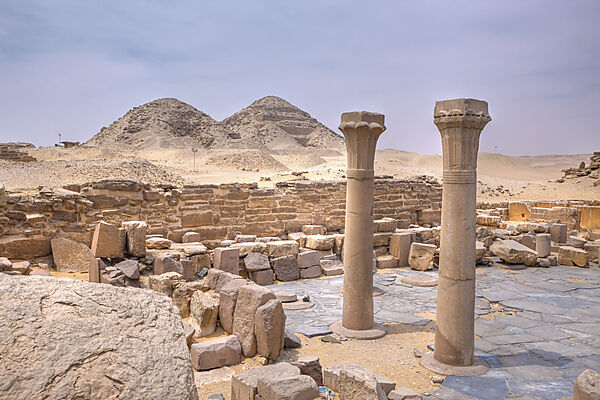 Totentempel des Pharao Sahure mit Pyramiden Niuserre und Neferirkare