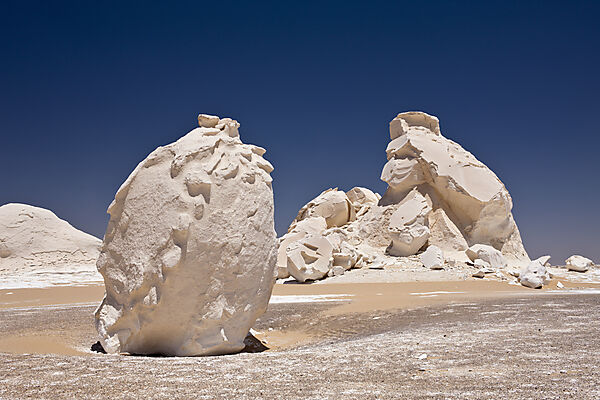 Formations and Figures of Lime Stone in White Desert National Park