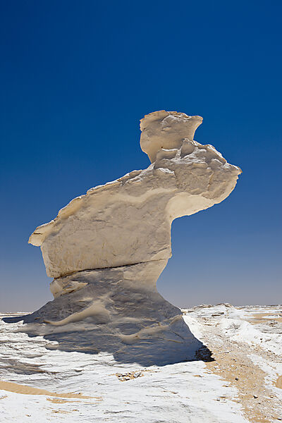 Formations and Figures of Lime Stone in White Desert National Park