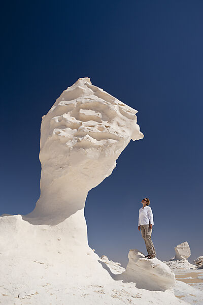 Tourist in White Desert National Park
