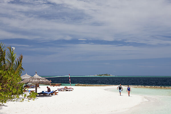 Strand der Malediveninsel Ellaidhoo