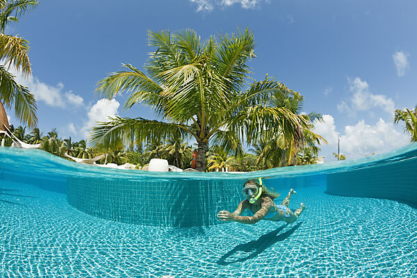 Schwimmen im Pool