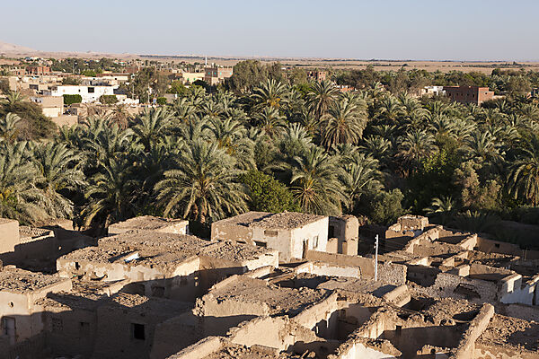 Blick auf Altstadt Al Qasr in Dakhla Oase