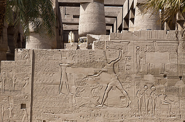 Wand Relief in Karnak Tempel