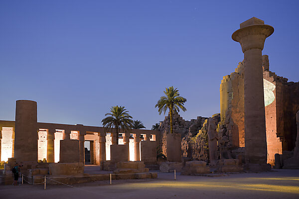 Ton und Licht Show in Karnak Tempel