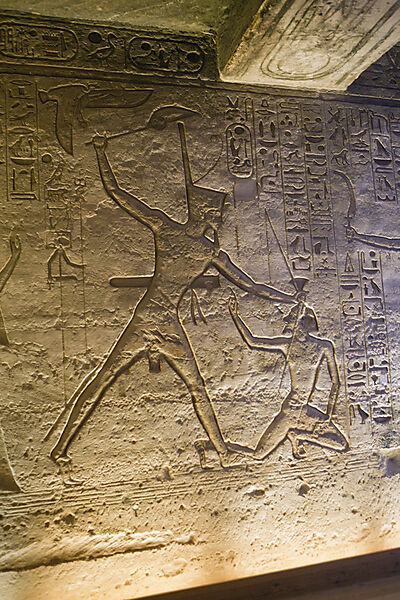 Relief in Kleiner Hathor Tempel der Nefertari