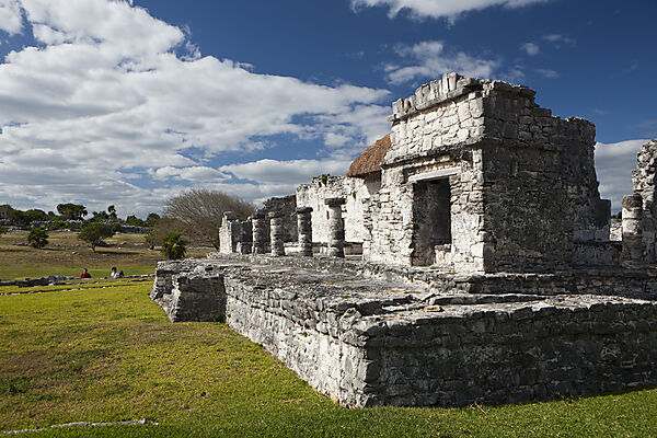 Maya Ruinen el Castillo von Tulum