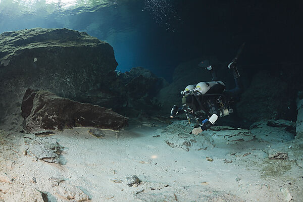 Tauchen in Cenote Chac Mool