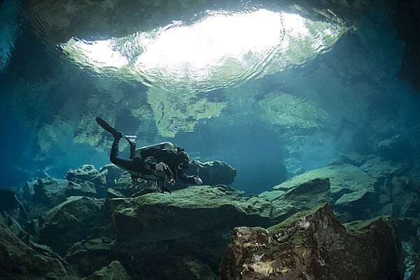 Tauchen in Cenote Chac Mool