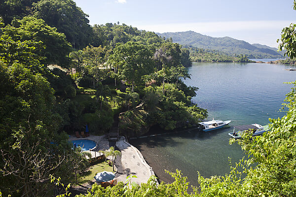 Blick von Lembeh Strait Resort