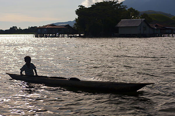 Bootsfahrt auf dem Sentani See