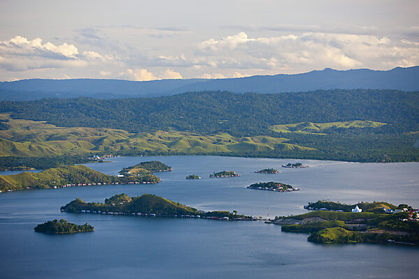 Blick auf den Sentani See