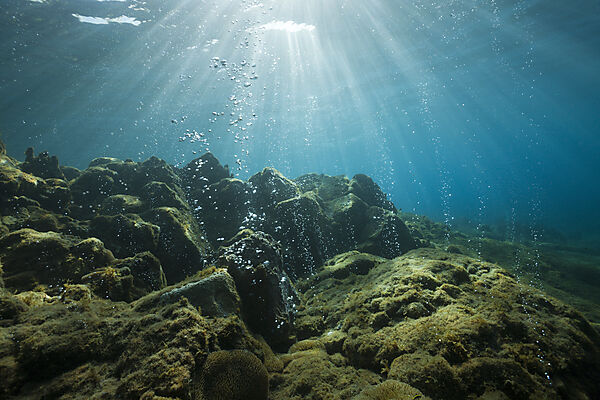 Volcanic Air Bubbles at Champagne Beach