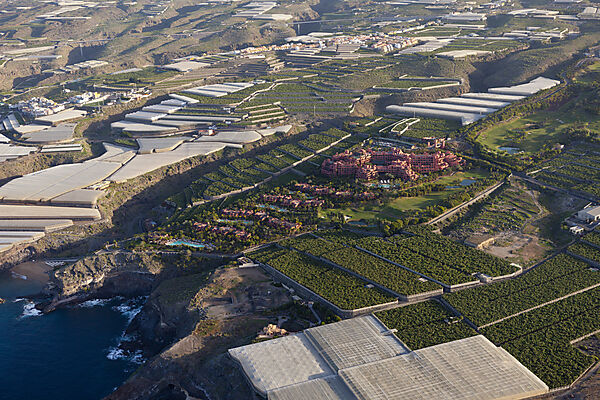 Hotel Facilities and Plantations in Southwest of Tenerife