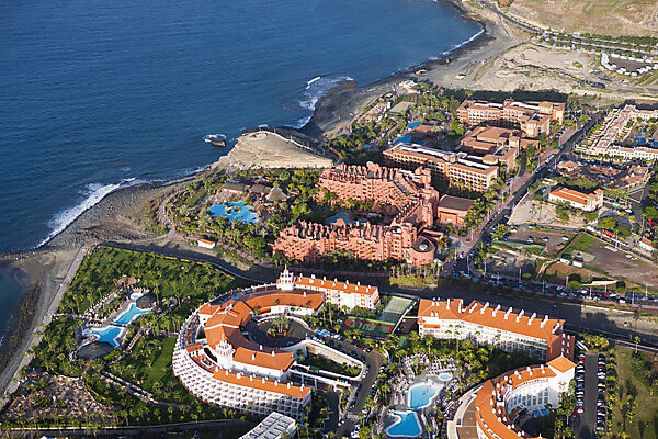 Resorts of Playa del Duque