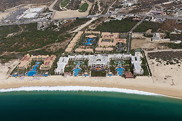  Resorts at Medano Beach