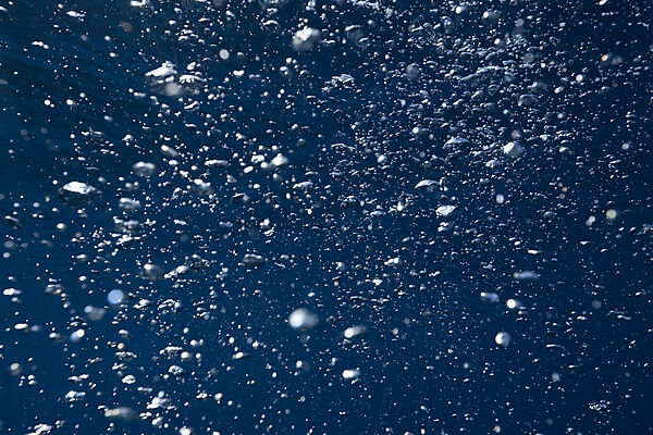 Air Bubbles in Ocean