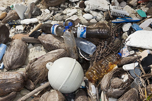 Angeschwemmter Plastikmuell verunreinigt Strand, Weihnachstinsel, Australien