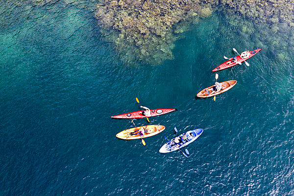 Kajaken in Fjords bei Tufi, Tufi, Cape Nelson, Papua Neuguinea