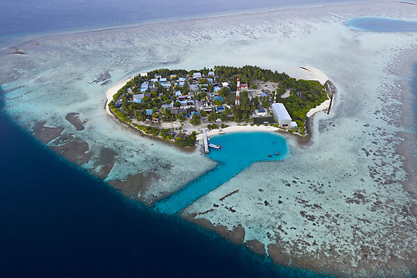 Inhabited Island Rakheedhoo, Felidhu Atoll, Indian Ocean, Maldives