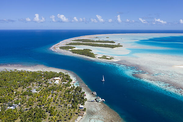 Tetamanu Pass of Fakarava Atoll, Tuamotu Archipel, French Polynesia